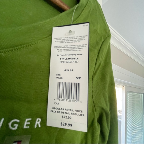 Size S Tommy Hilfiger Long sleeve NWT - Picture 3 of 5